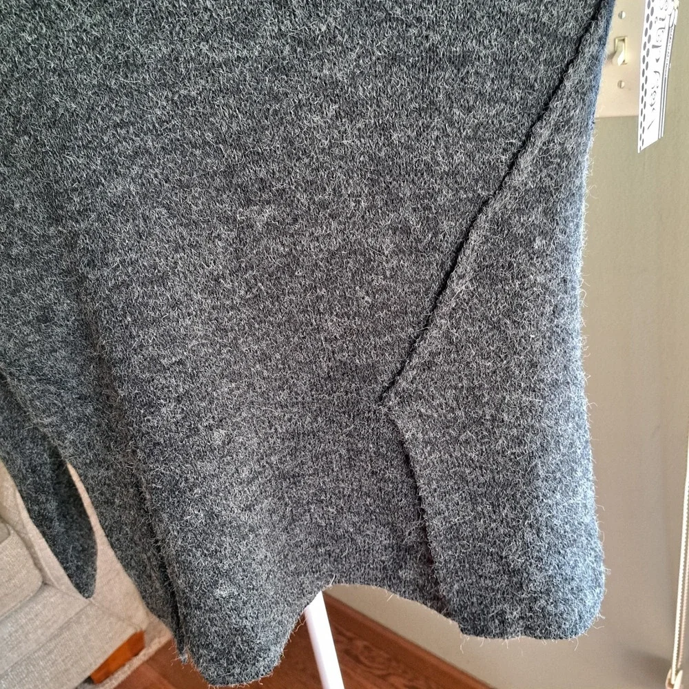 Ya Los Angeles Women's Grey Long Sleeve Cotton Blend Knit Cardigan Sweater L-XL